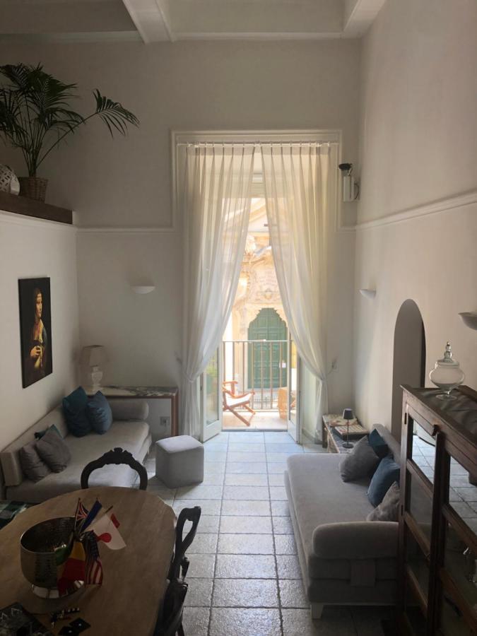 New! Bellissimo Palazzofranchi Pantheon Apartamento